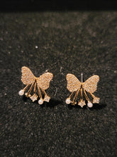 Gold Bow Earrings