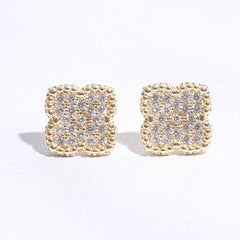 Pave 15MM Clover Gold Post Earrings: EG / ONE SIZE