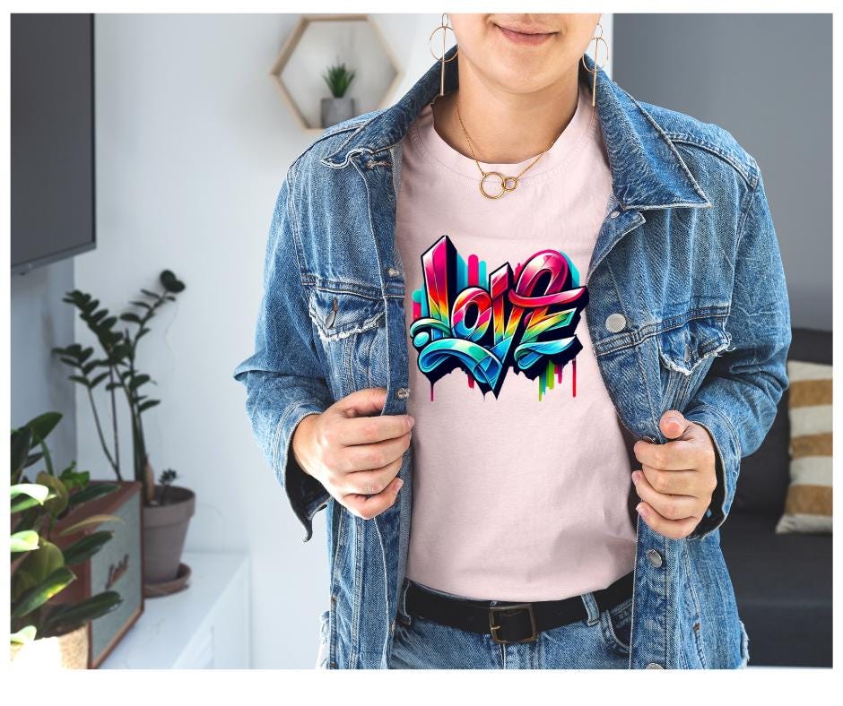 Graffiti Love Custom T-shirt/ Unisex