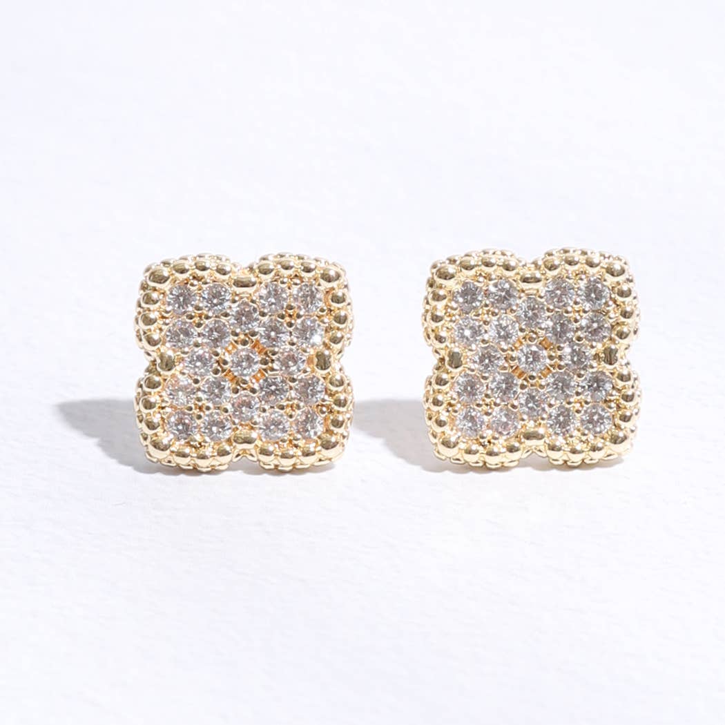 Pave 15MM Clover Gold Post Earrings: EG / ONE SIZE