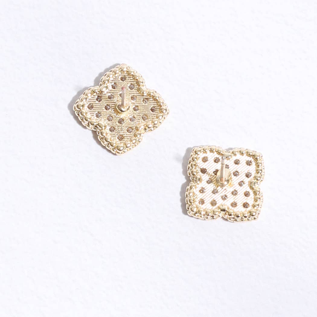 Pave 15MM Clover Gold Post Earrings: EG / ONE SIZE