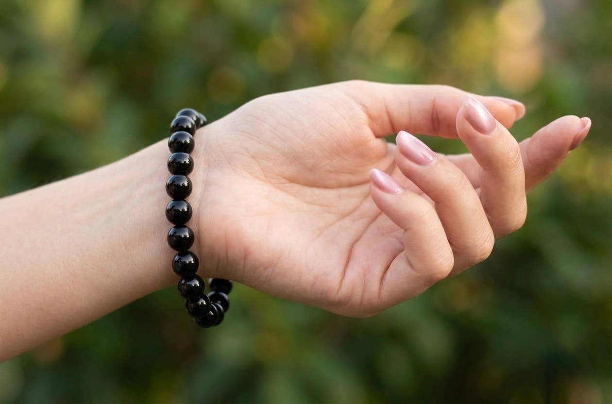 Natural Black Onyx 8mm Crystal Healing Stretch Bracelet 7.5"